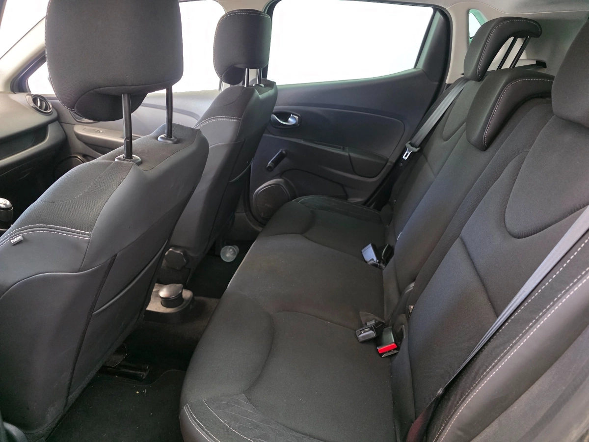 Renault Clio - photo 8