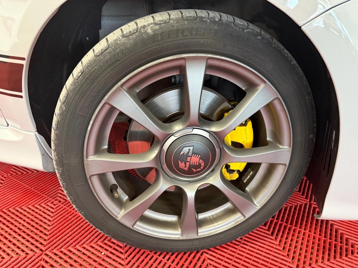 Aperçu indisponible de Abarth 500