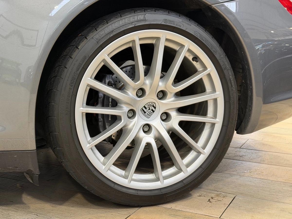 Porsche 911 COUPE 997 3.6 325 TARGA 4 TIPTRONIC-S BVA