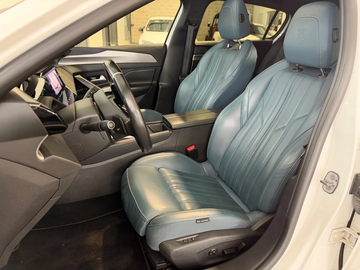 Peugeot 308 - photo 10