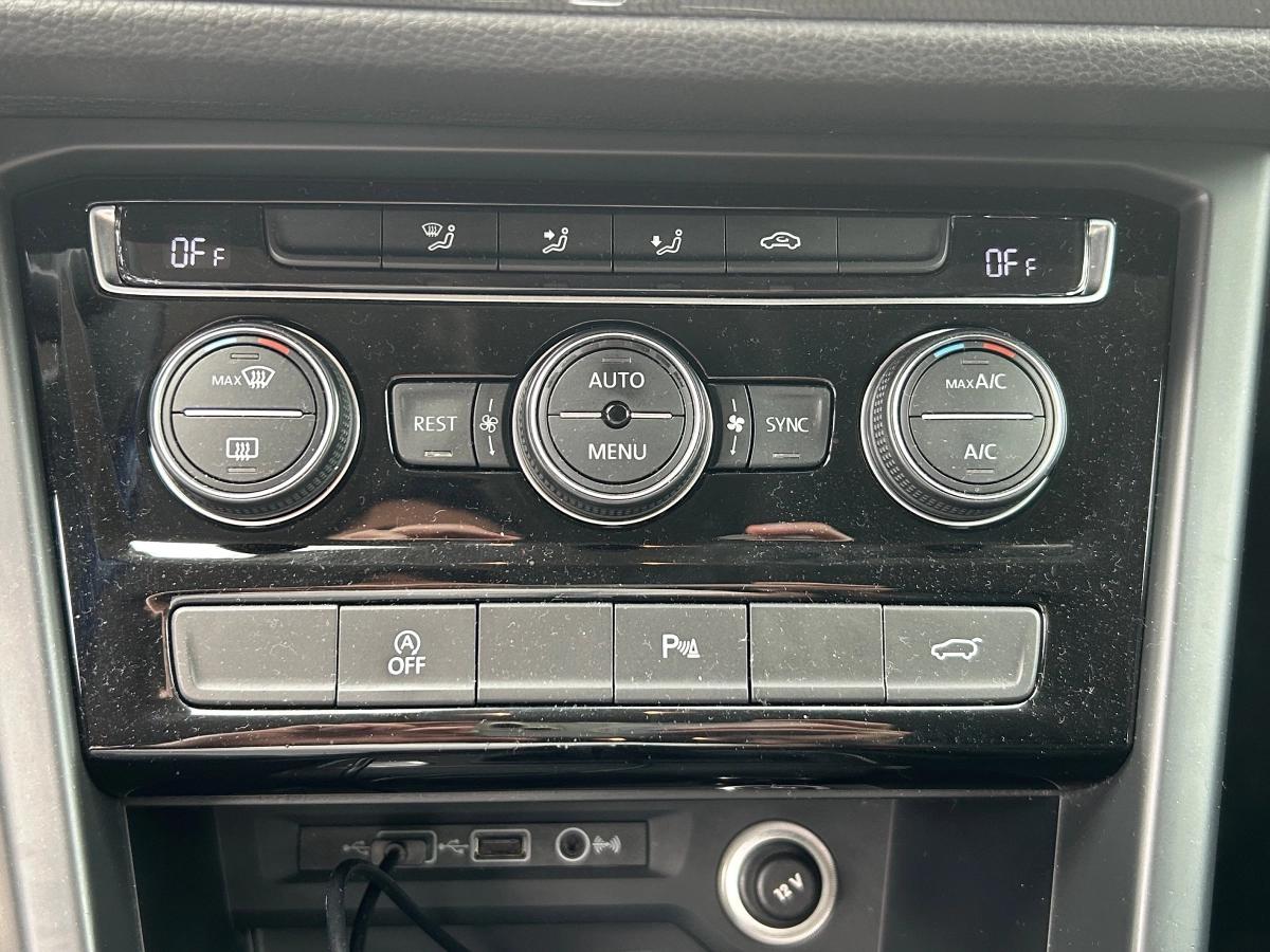 Volkswagen Touran 2.0 TDI 115 LOUNGE DSG BVA