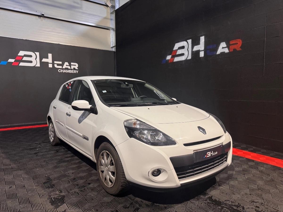 Image: Renault Clio 1.5 DCI 85 DYNAMIQUE TOMTOM QUICKSHIFT BVA