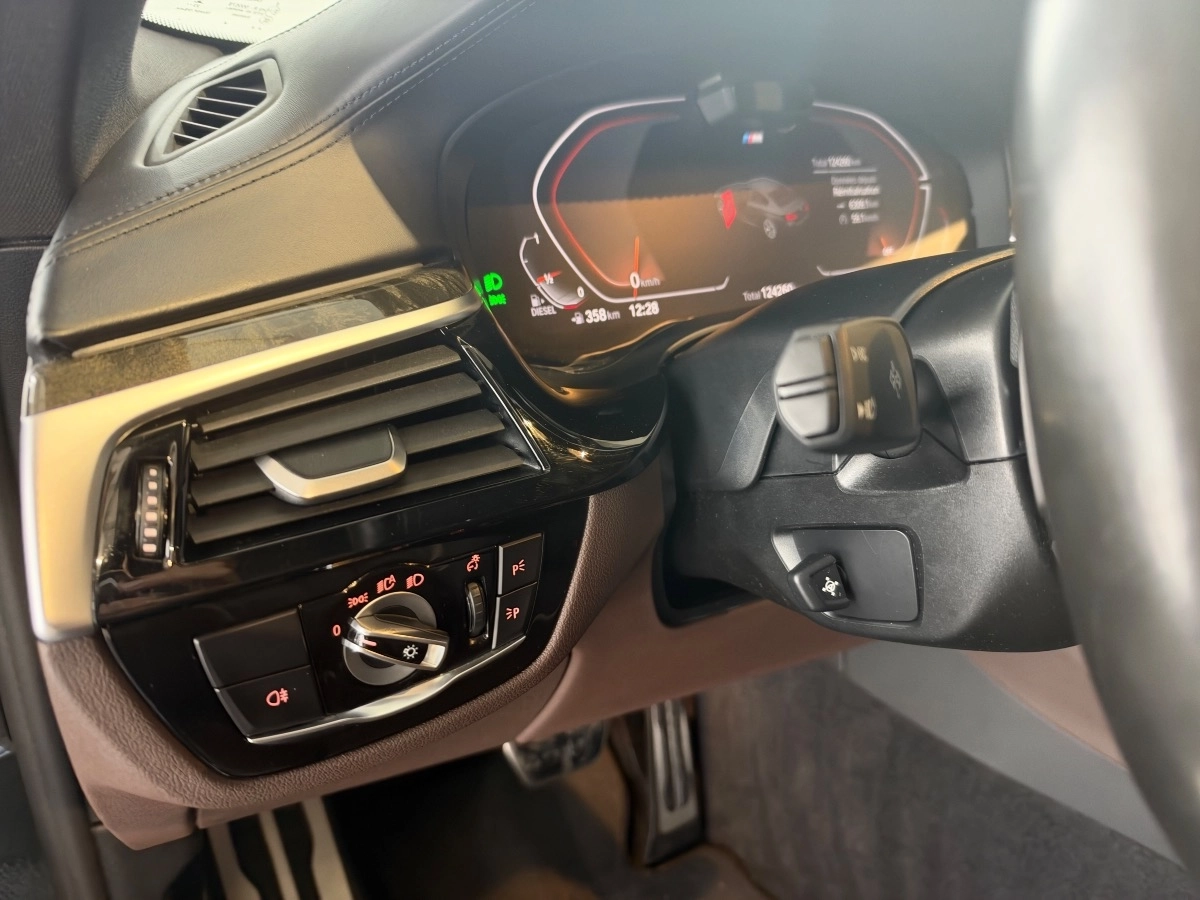 Bmw Serie 5 - photo 12