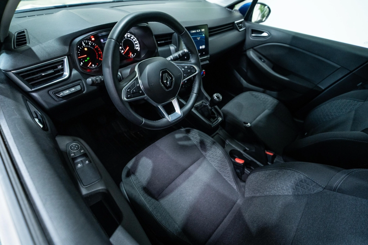 Renault Clio - photo 11