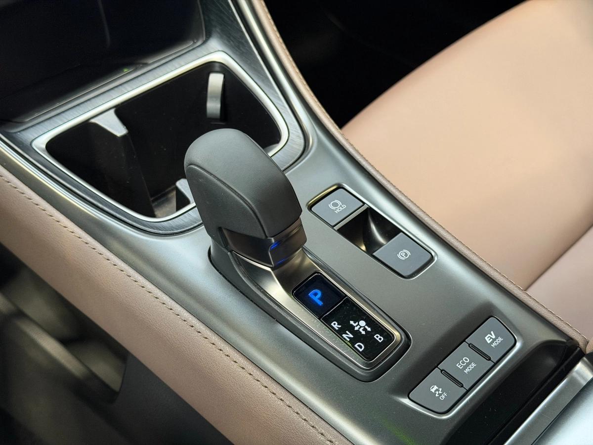 Lexus Lbx 1.5 136H 90 HEV 1.01KWH ELEGANT 2WD BVA