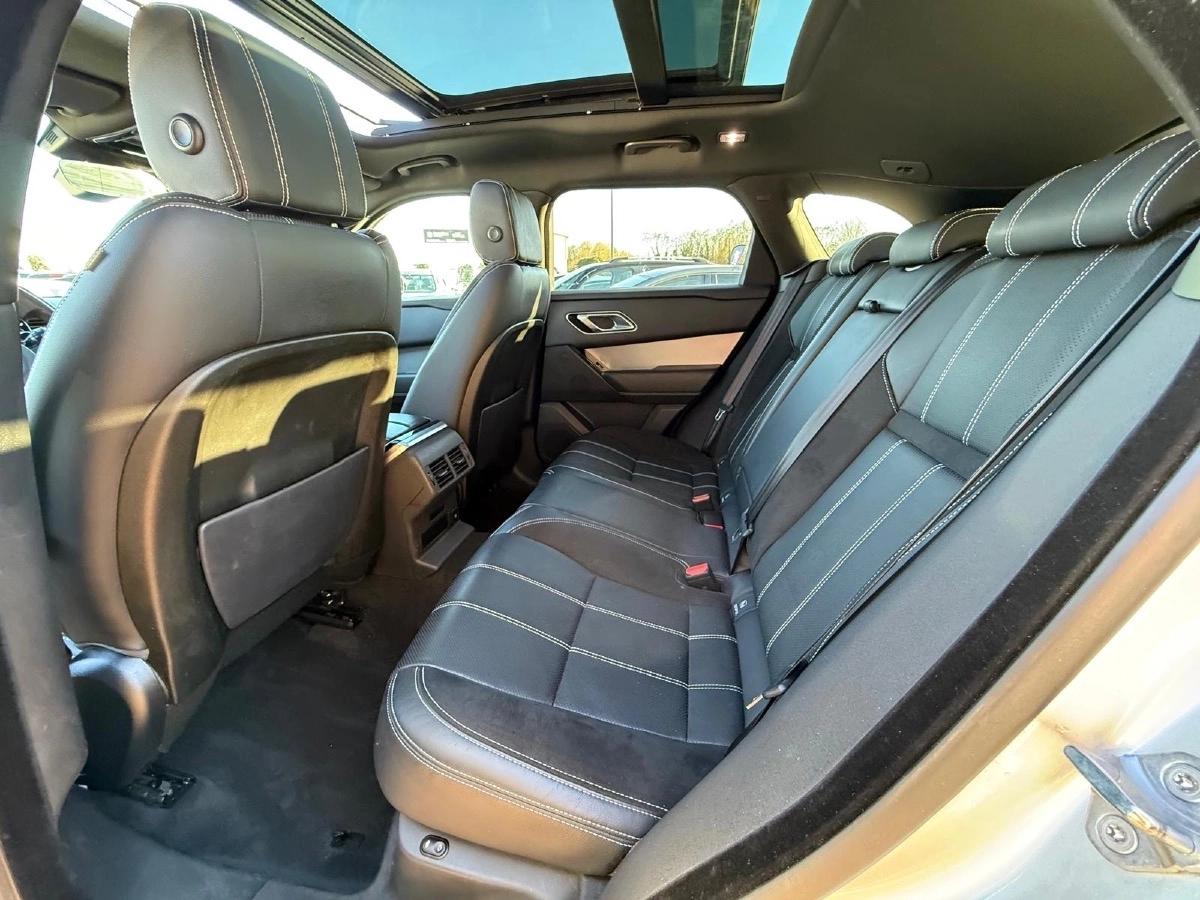 LAND ROVER RANGE ROVER Velar P250 2.0 Si4 4WD 250 CH Boîte automatique