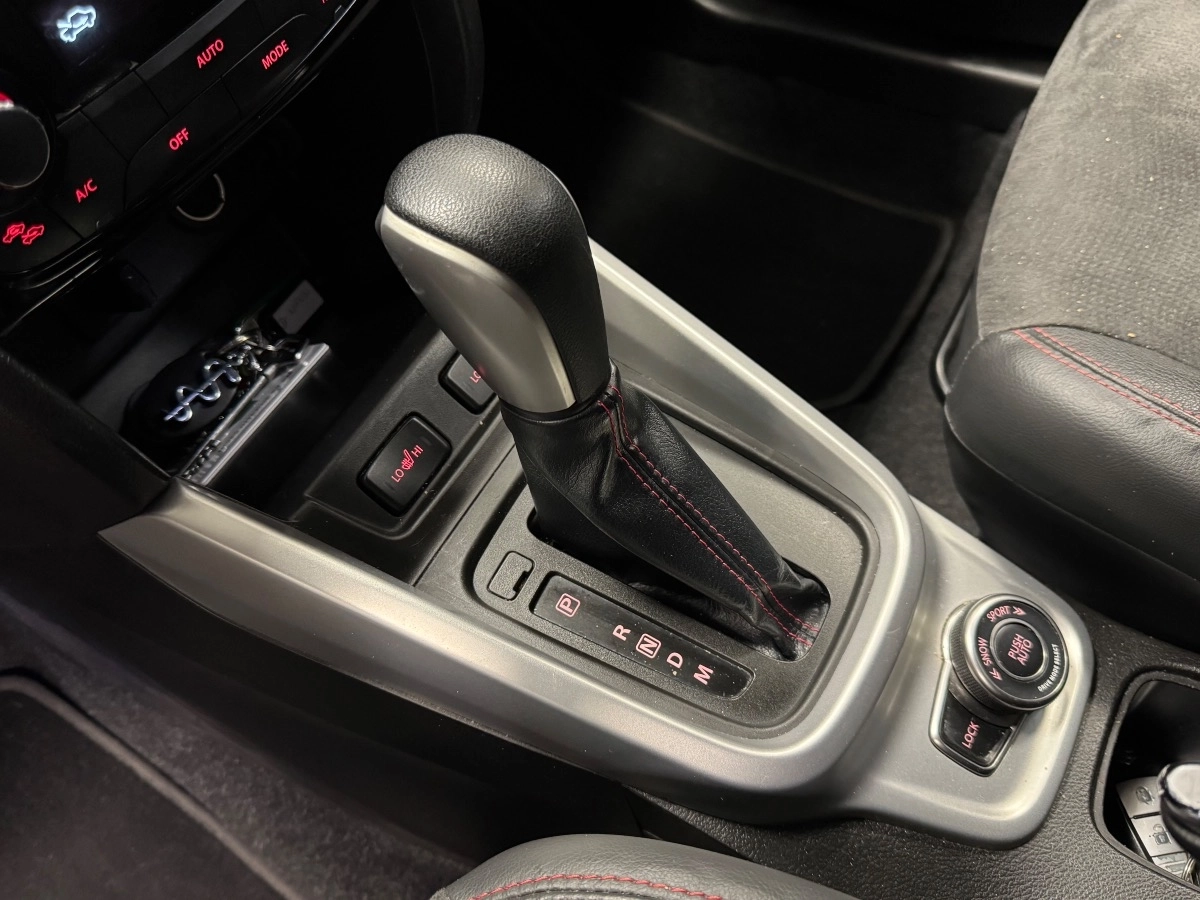 Suzuki Vitara - photo 23