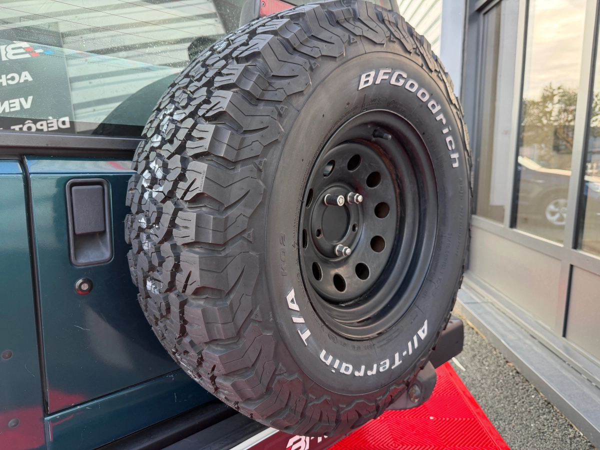 Jeep Wrangler - photo 7