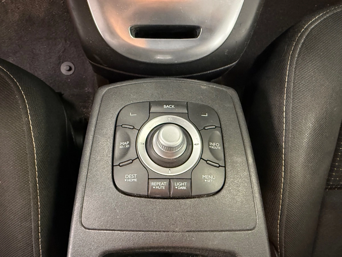 Renault Scenic - photo 19