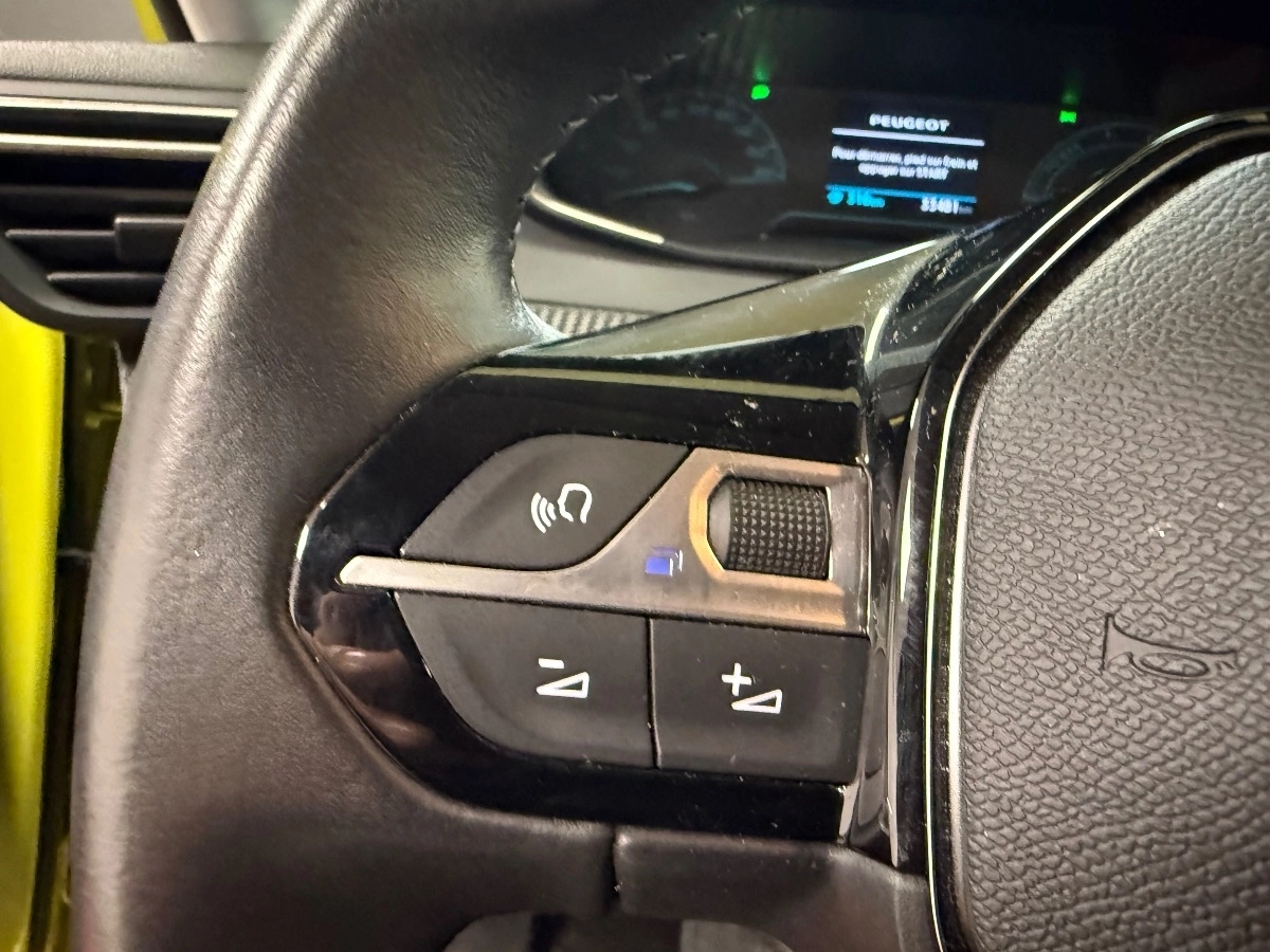 Peugeot E-208 - photo 21
