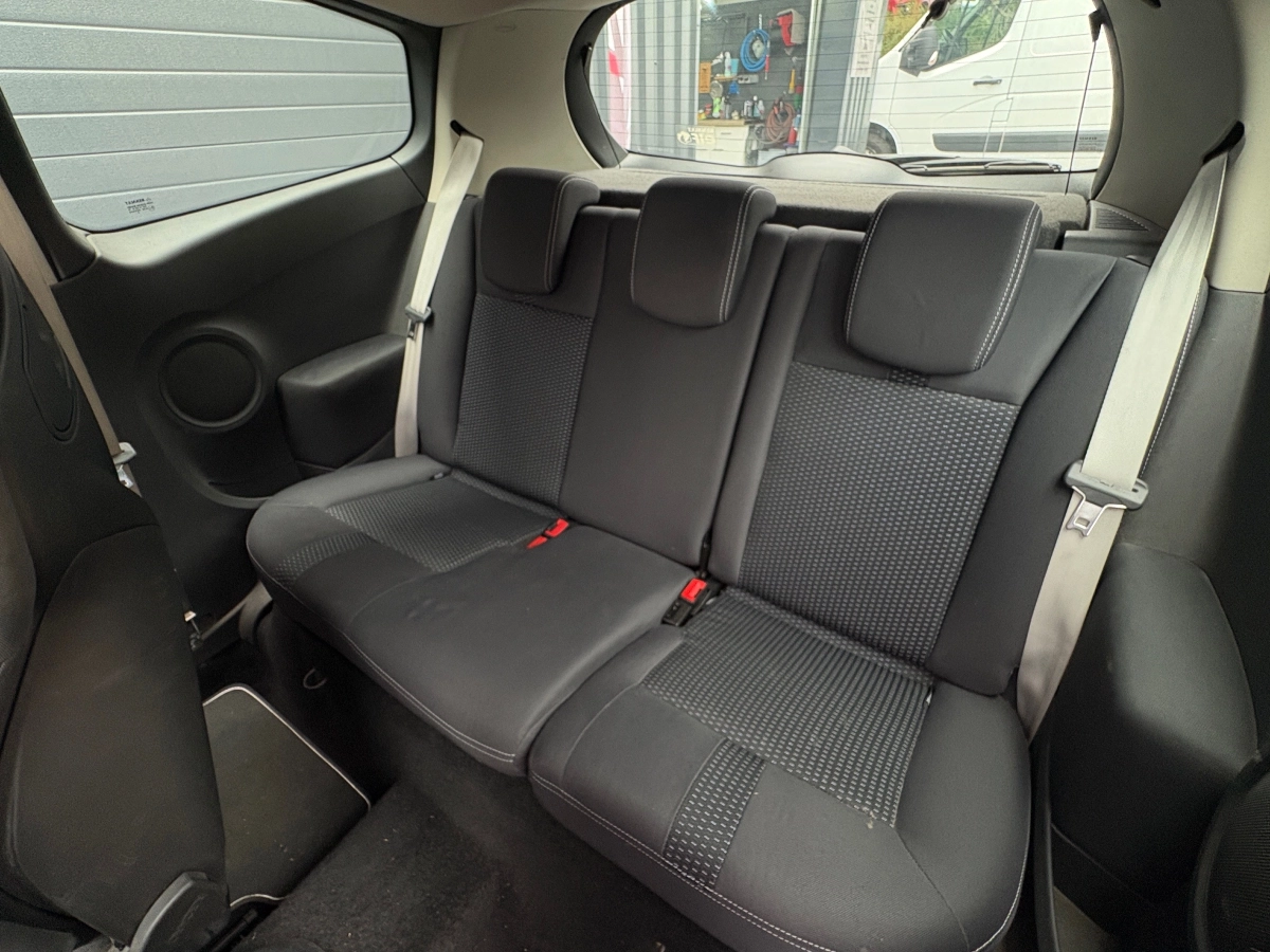 Renault Clio - photo 18
