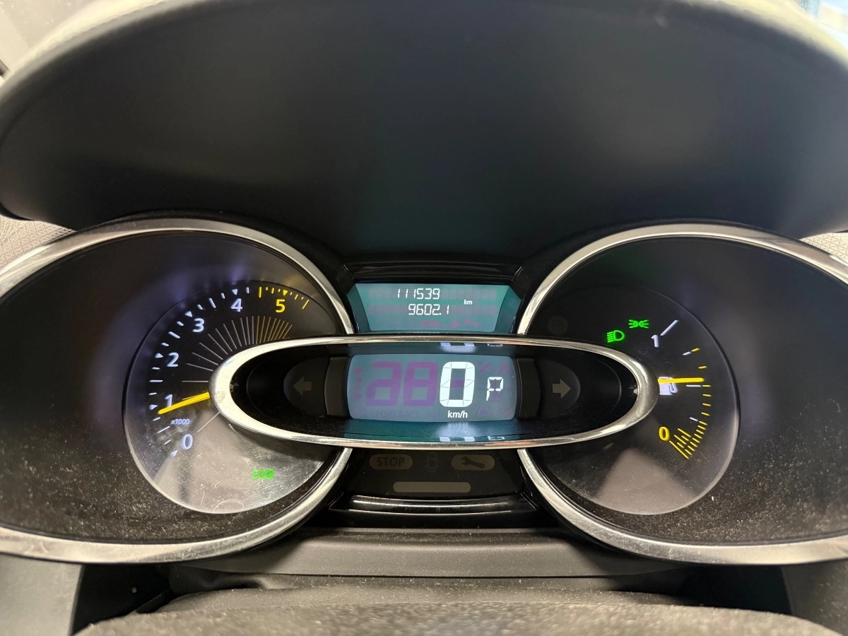 Renault Clio - photo 19