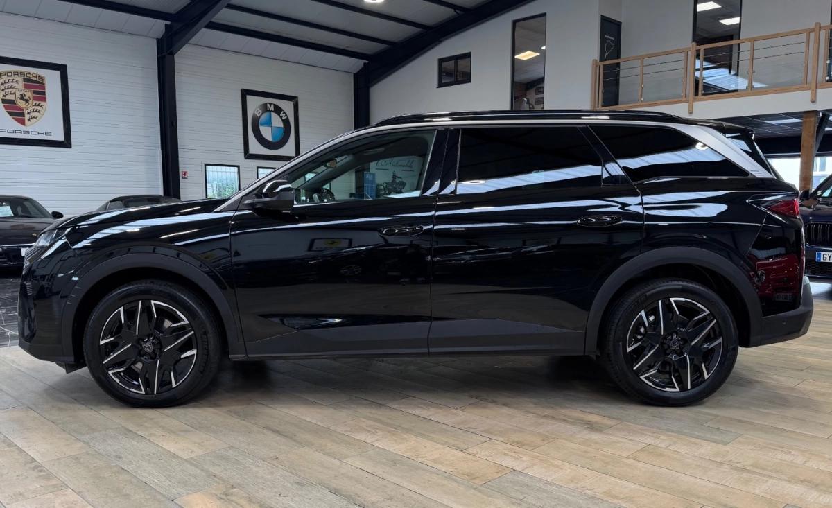 PEUGEOT 5008 GENERATION-III 1.2 135 MHEV HYBRID E-DSC6 - FINITION ALLURE - 1ERE MAIN - TVA RECUPERABLE