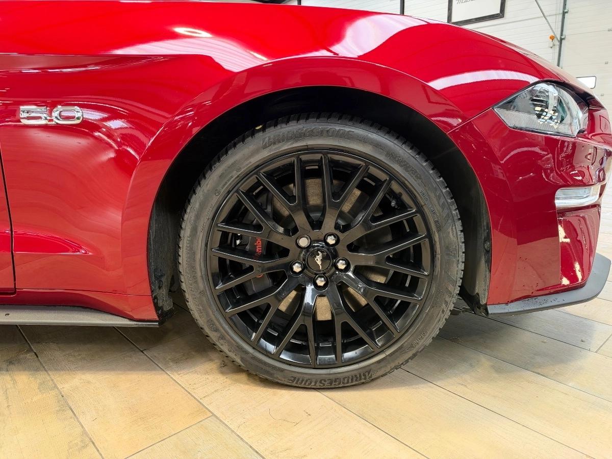 Ford Mustang VI (2) FASTBACK 5.0 V8 450 GT BVA10 /ROUGE RUBY/CARPLAY/SUIVI FORD/