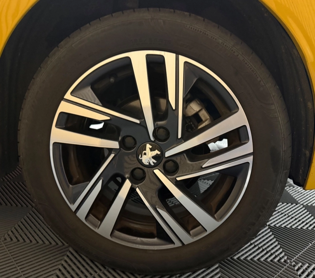 Peugeot 208 - photo 22