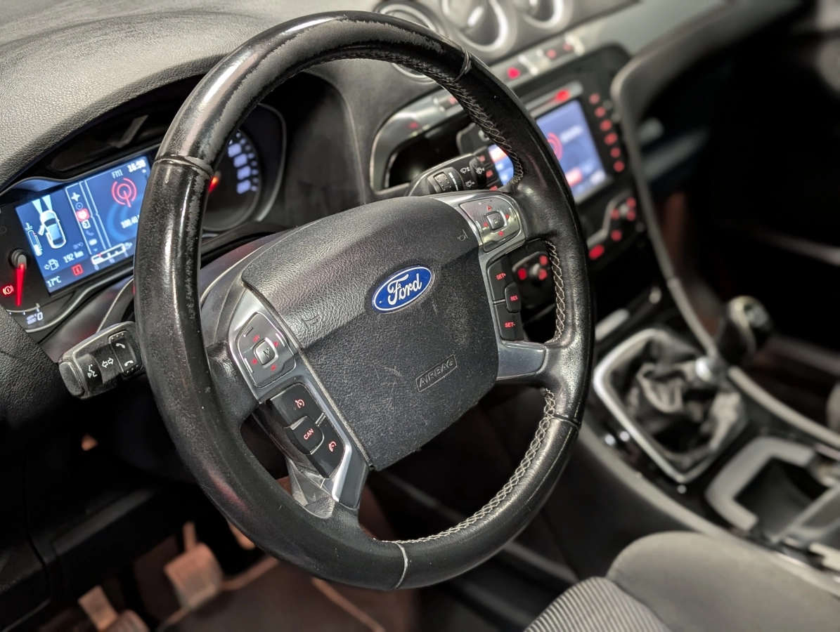 Ford S-max - photo 9
