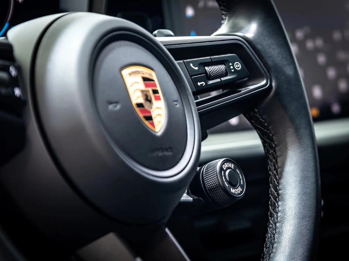 Porsche Cayenne E-Hybrid 470CH Chrono/360/Bose/Siège 18/Matrix/HeadUp/InnoDrive