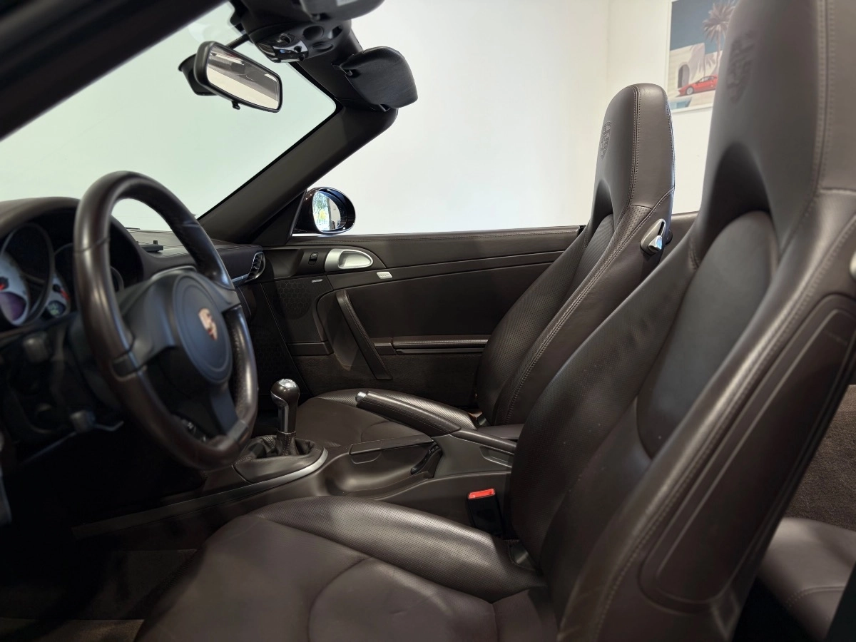 Porsche 911 - photo 12