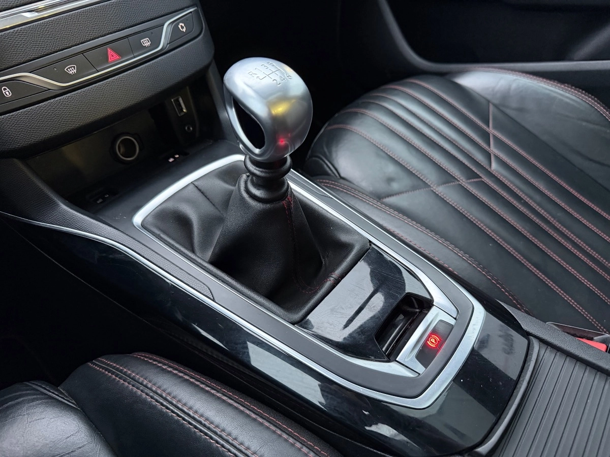 Peugeot 308 - photo 16