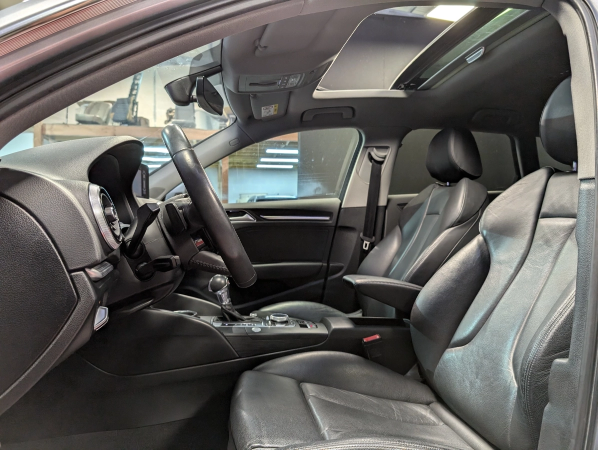 Audi A3 - photo 8