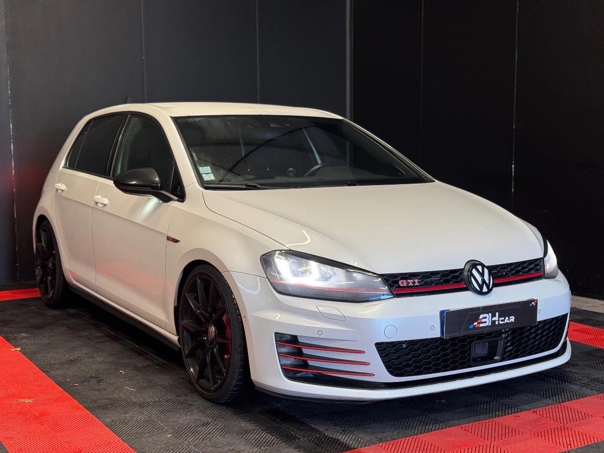 Image: Volkswagen Golf VII 2.0 TSI 230CH BLUEMOTION GTI PERFORMANCE DSG6 BVA