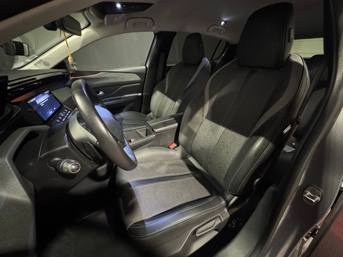 Peugeot 308 - photo 10