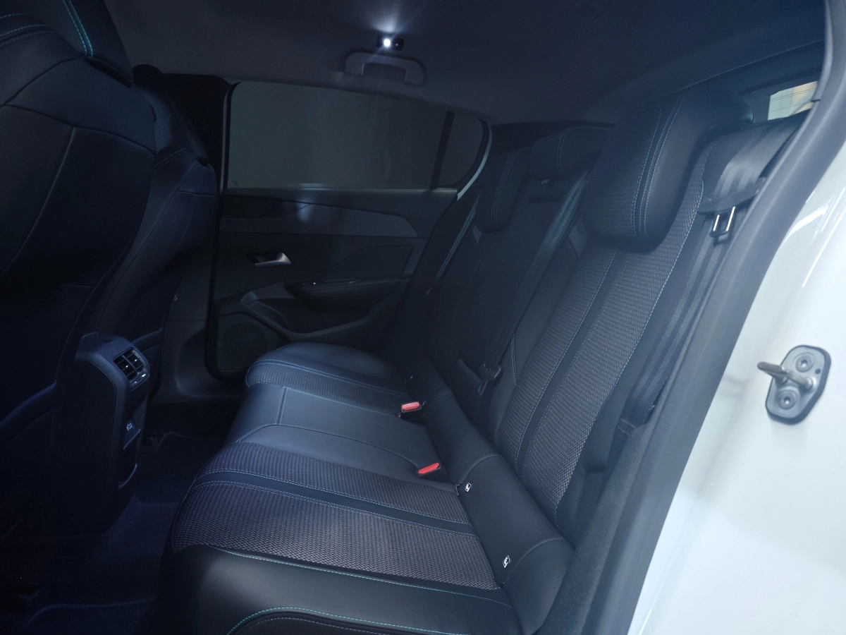 Peugeot 308 - photo 21