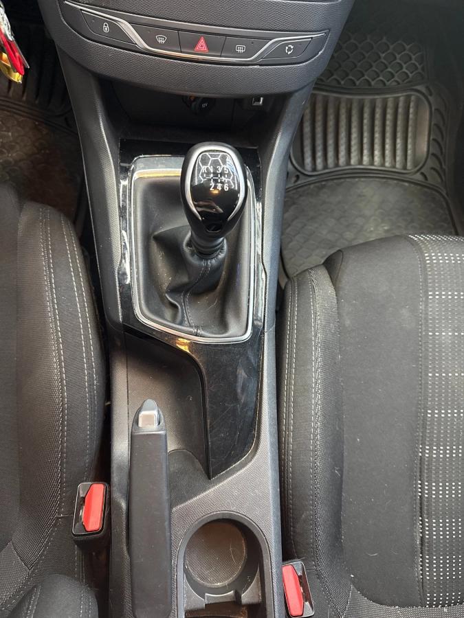 Peugeot 308 GENERATION-II 1.5 BLUEHDI 100 STYLE START-STOP