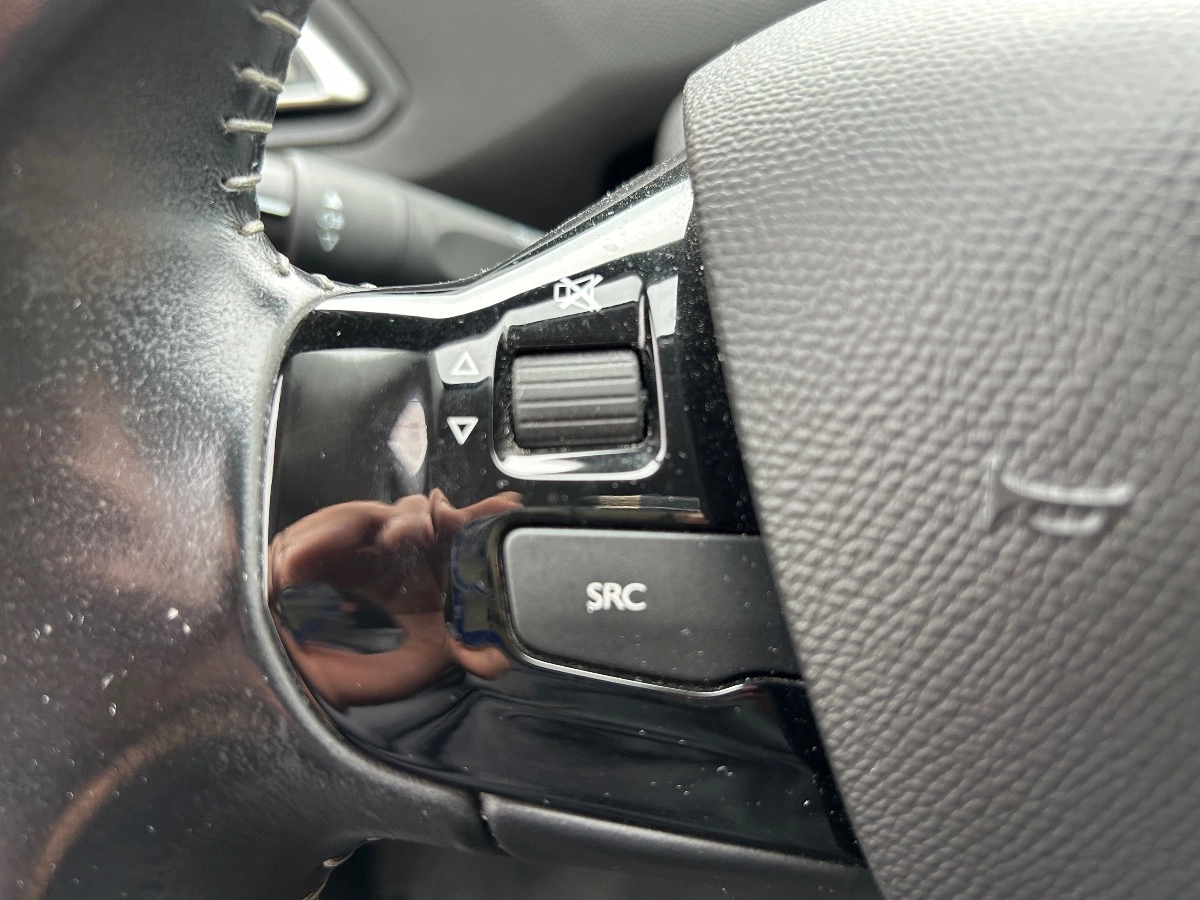 Peugeot 308 - photo 25