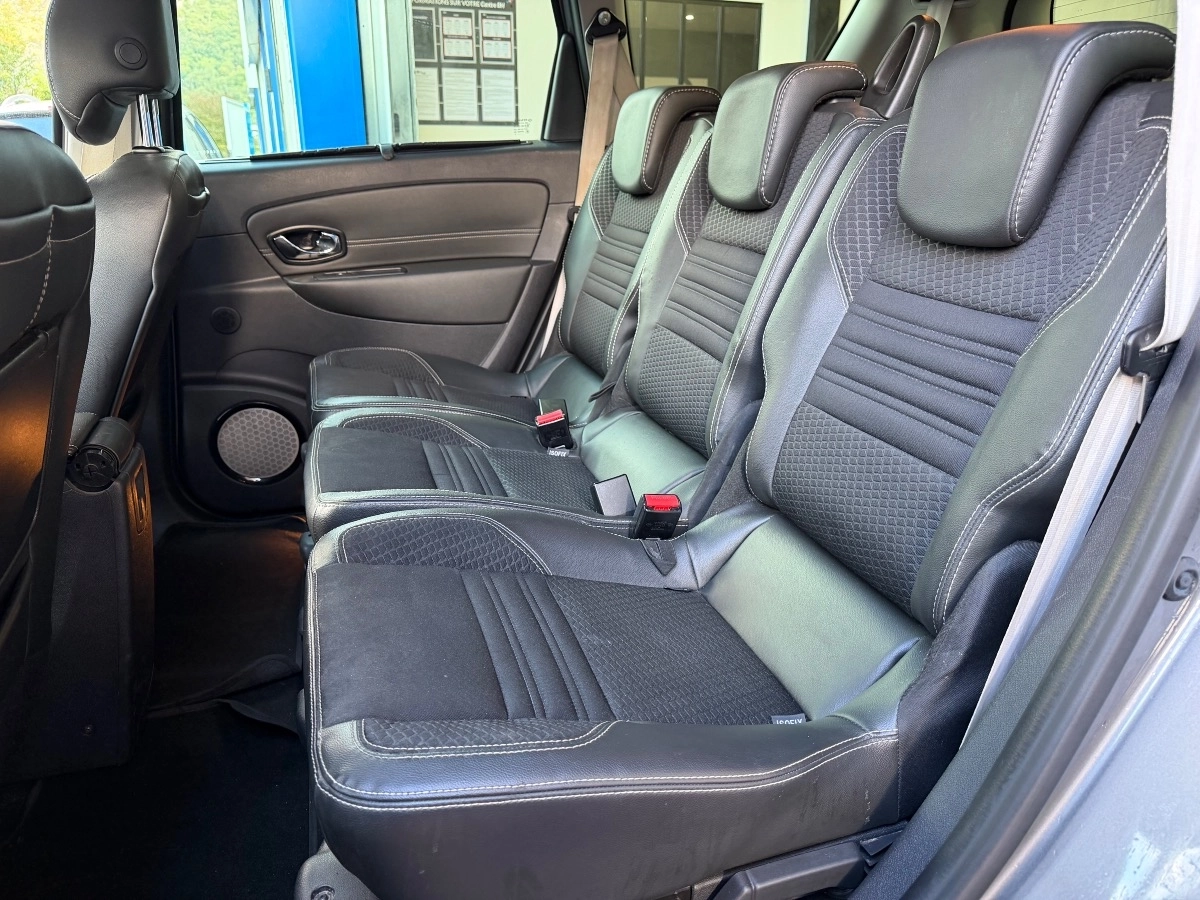 Renault Grand Scenic - photo 10