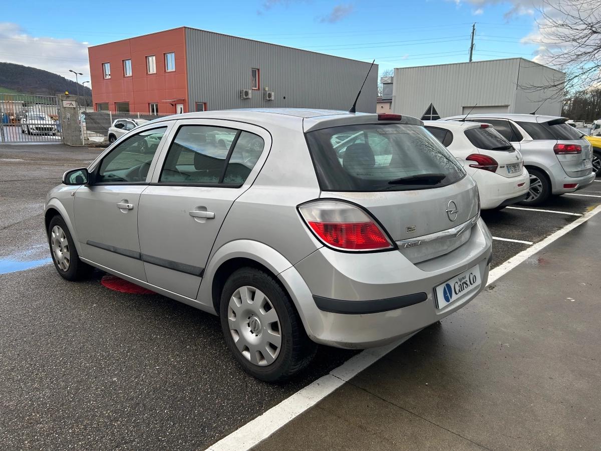 Opel Astra 1.6 TWINPORT 105 ELEGANCE