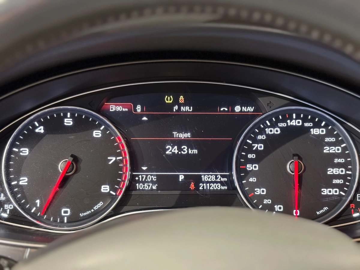 Audi A6 - photo 15