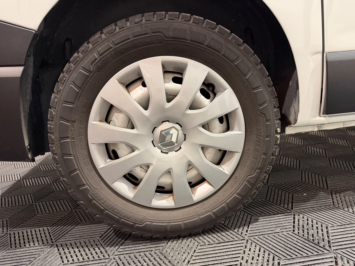 Renault Trafic Vu - photo 8