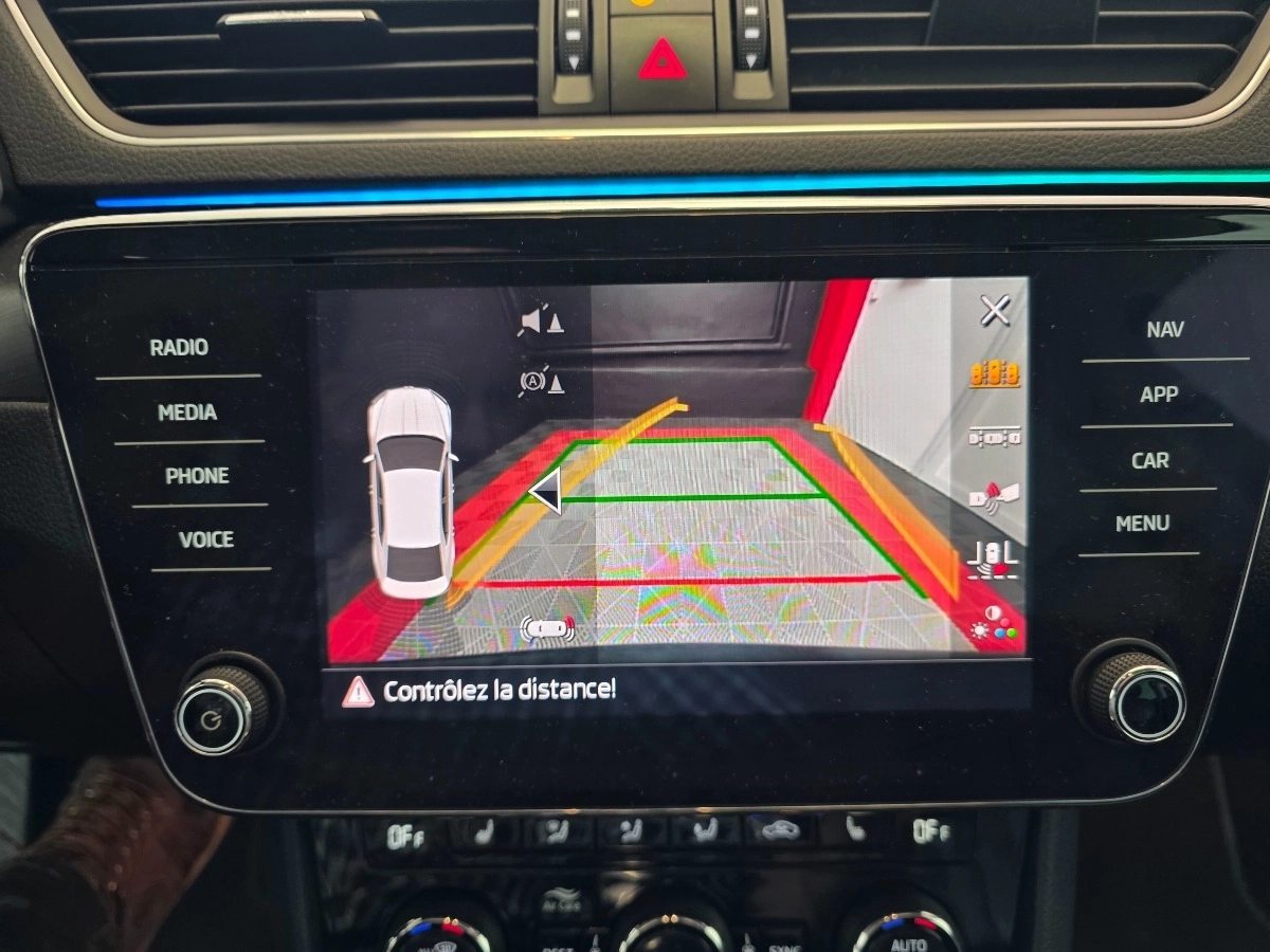 Skoda Superb - photo 17