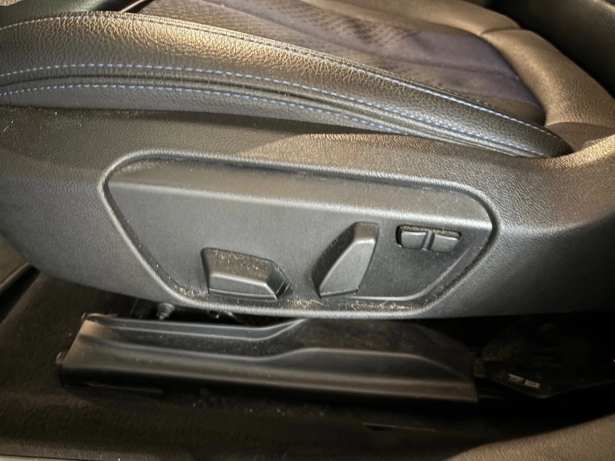 Bmw Serie 1 - photo 12