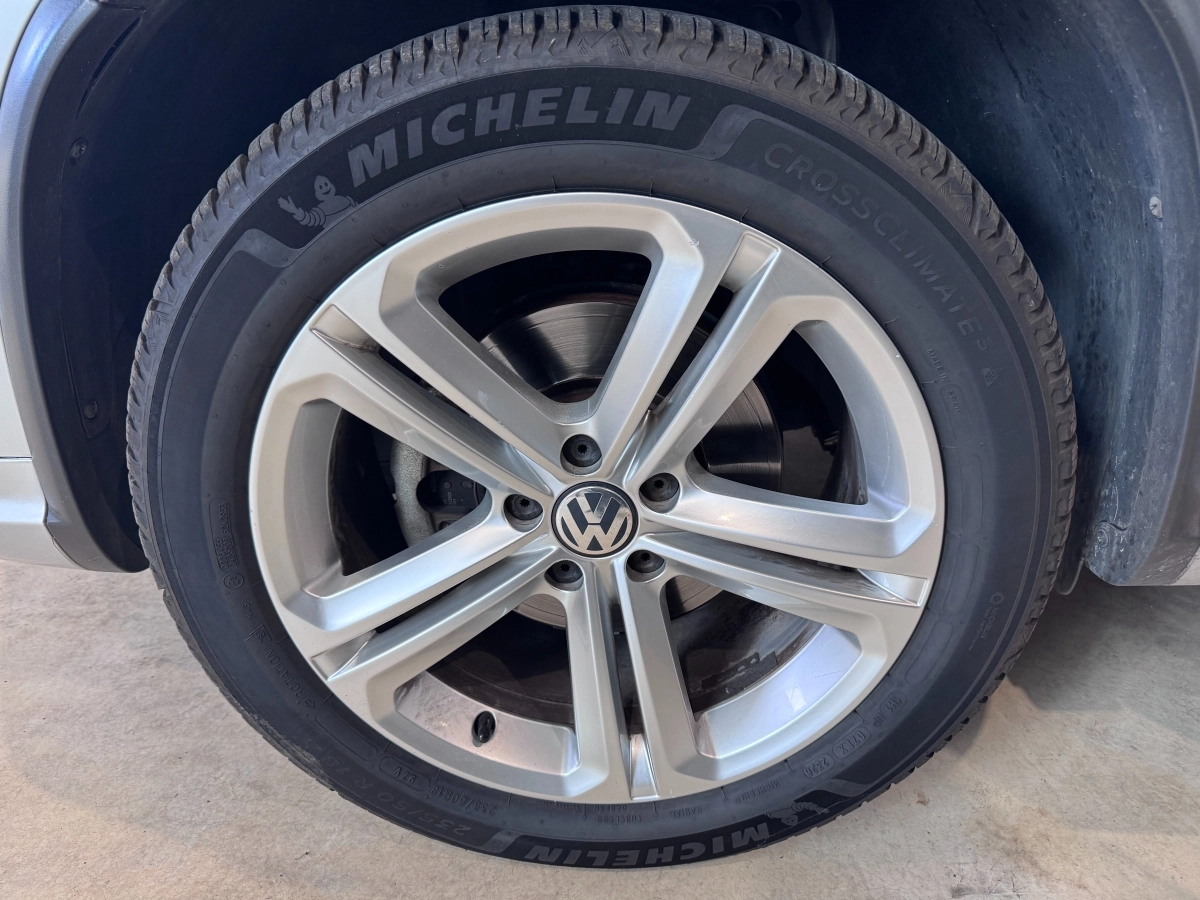 Volkswagen Tiguan - photo 30