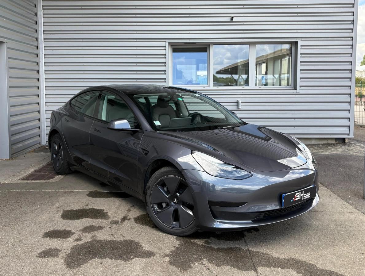 Image Tesla Model-3