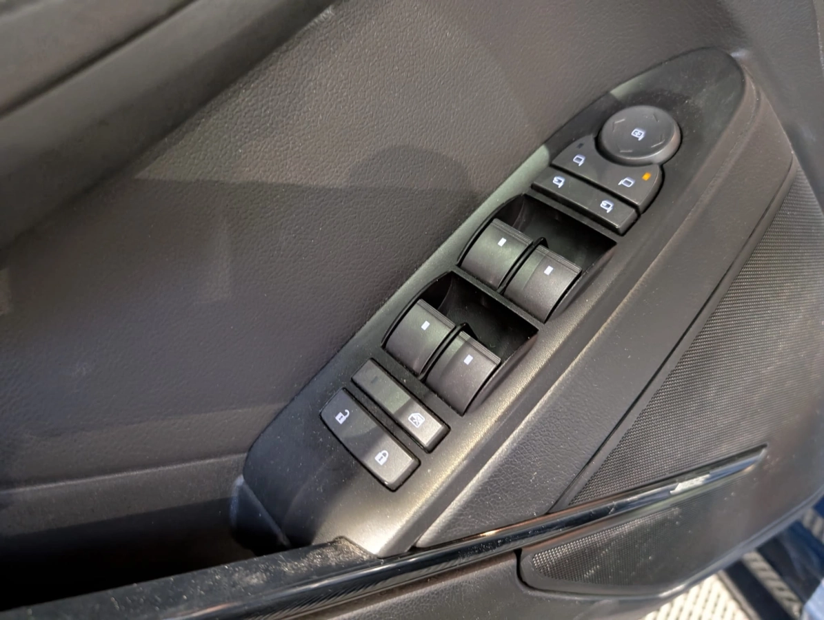 CADILLAC CTS V - photo 7