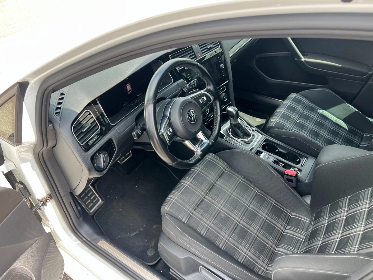Volkswagen Golf 2.0 TDI 180 BLUEMOTION GTD DSG BVA