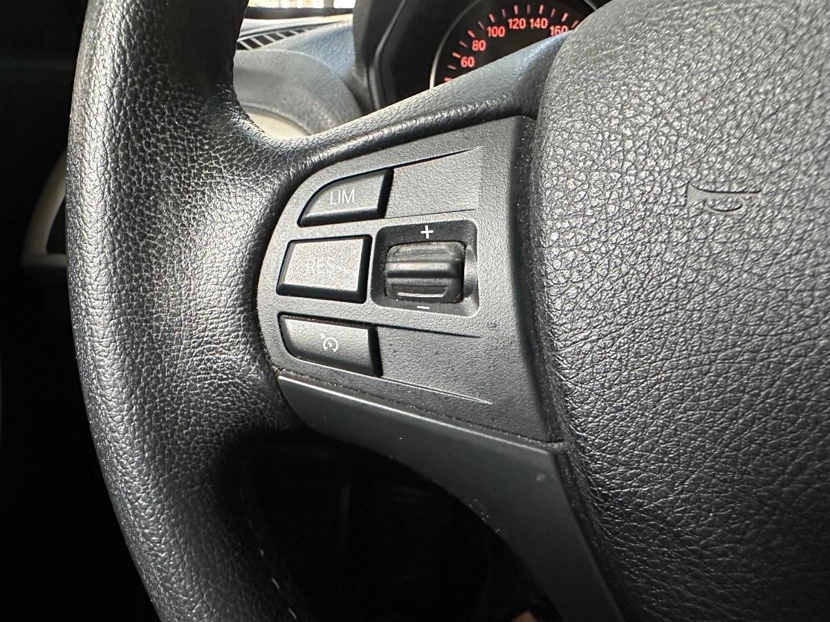 Bmw Serie 1 1.5 118 I 135 LOUNGE