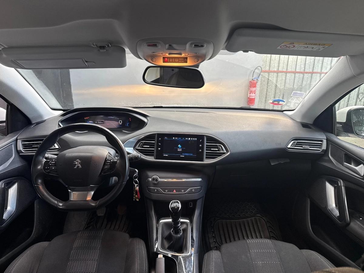 Peugeot 308 GENERATION-II 1.5 BLUEHDI 100 STYLE START-STOP