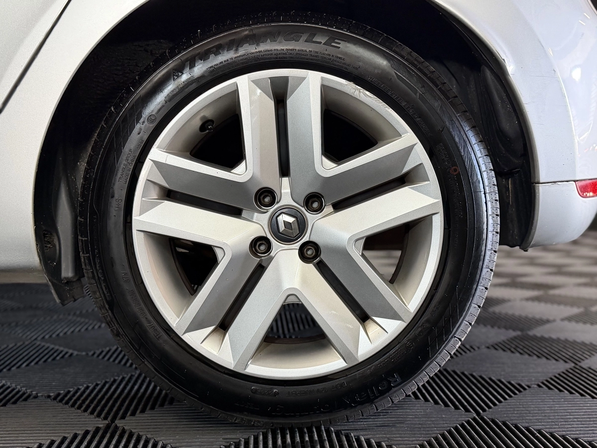 Renault Clio - photo 25