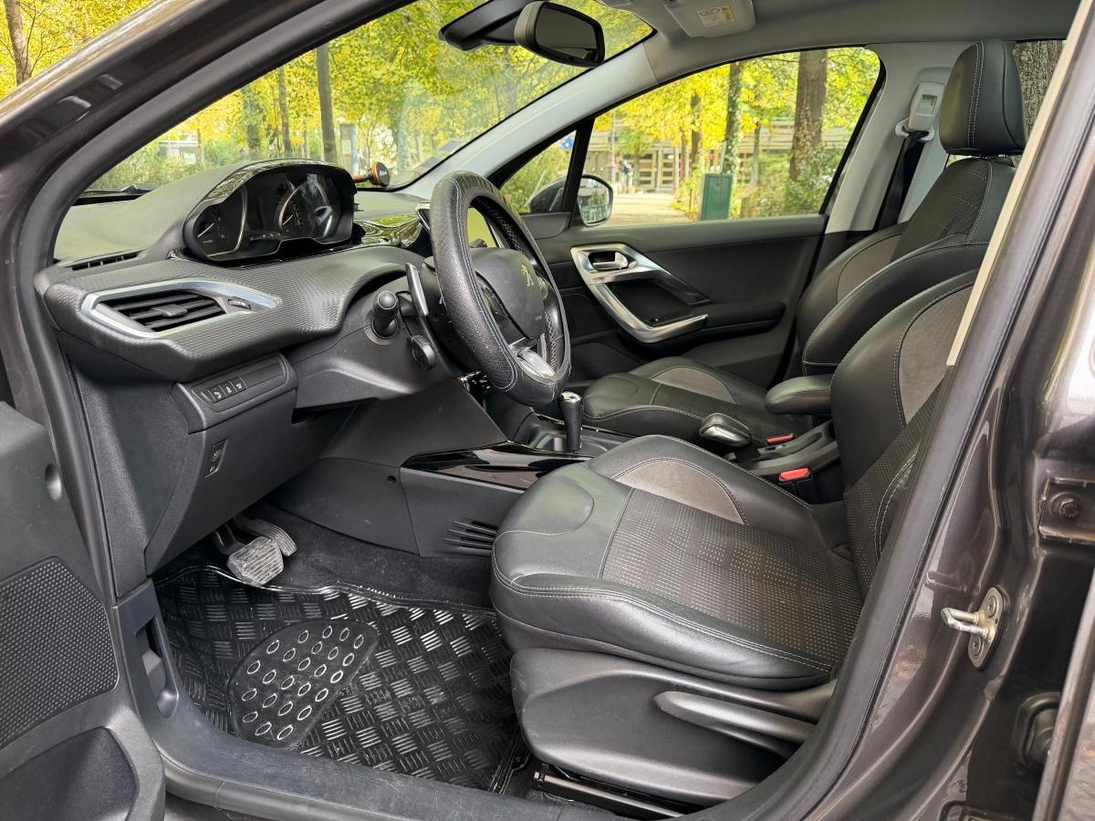 Peugeot 2008 GENERATION-I 1.6 BLUEHDI 100 ALLURE