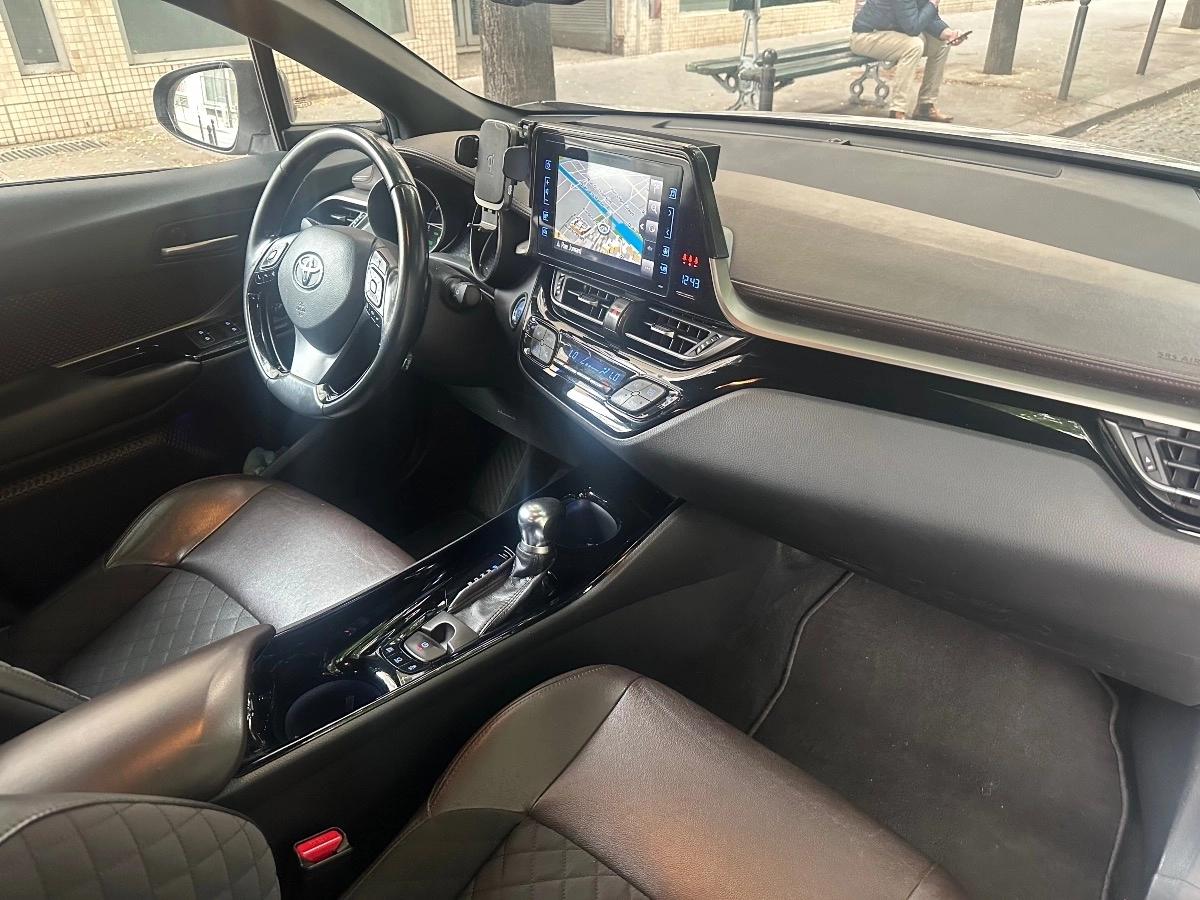 Toyota C-hr 1.8 HSD 122H 100 FULL-HYBRID DISTINCTIVE 4X2 E-CVT BVA