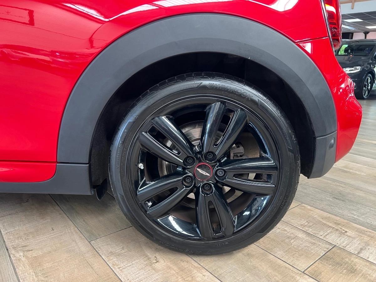 Mini Mini III (F56) COOPER S 192 FINITION JCW BVA7 3P /TO/HARMAN KARDON/CARPLAY/HUD/CAMERA/