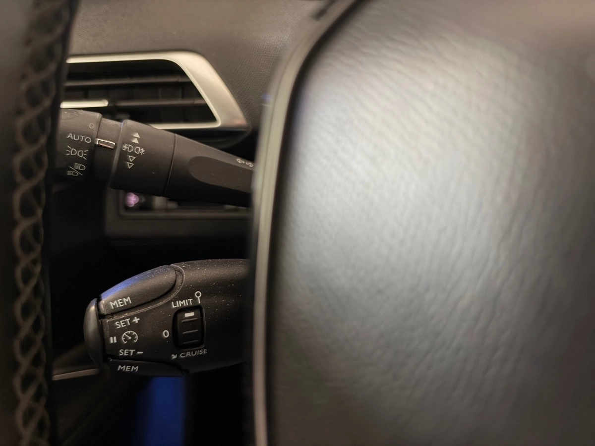 Peugeot 5008 - photo 13