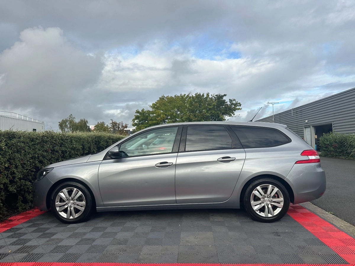 Peugeot 308 - photo 10