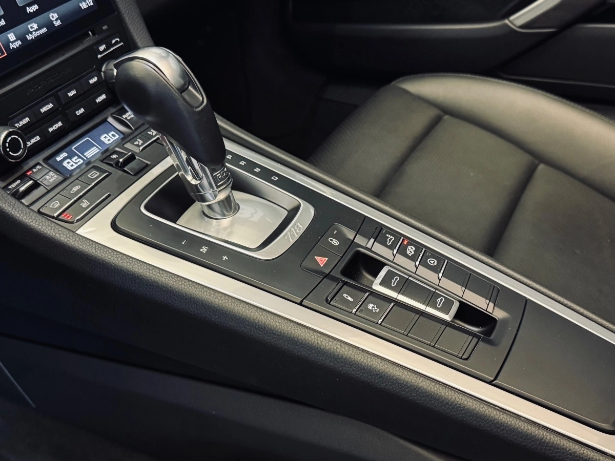 Porsche 718 Boxster - photo 25