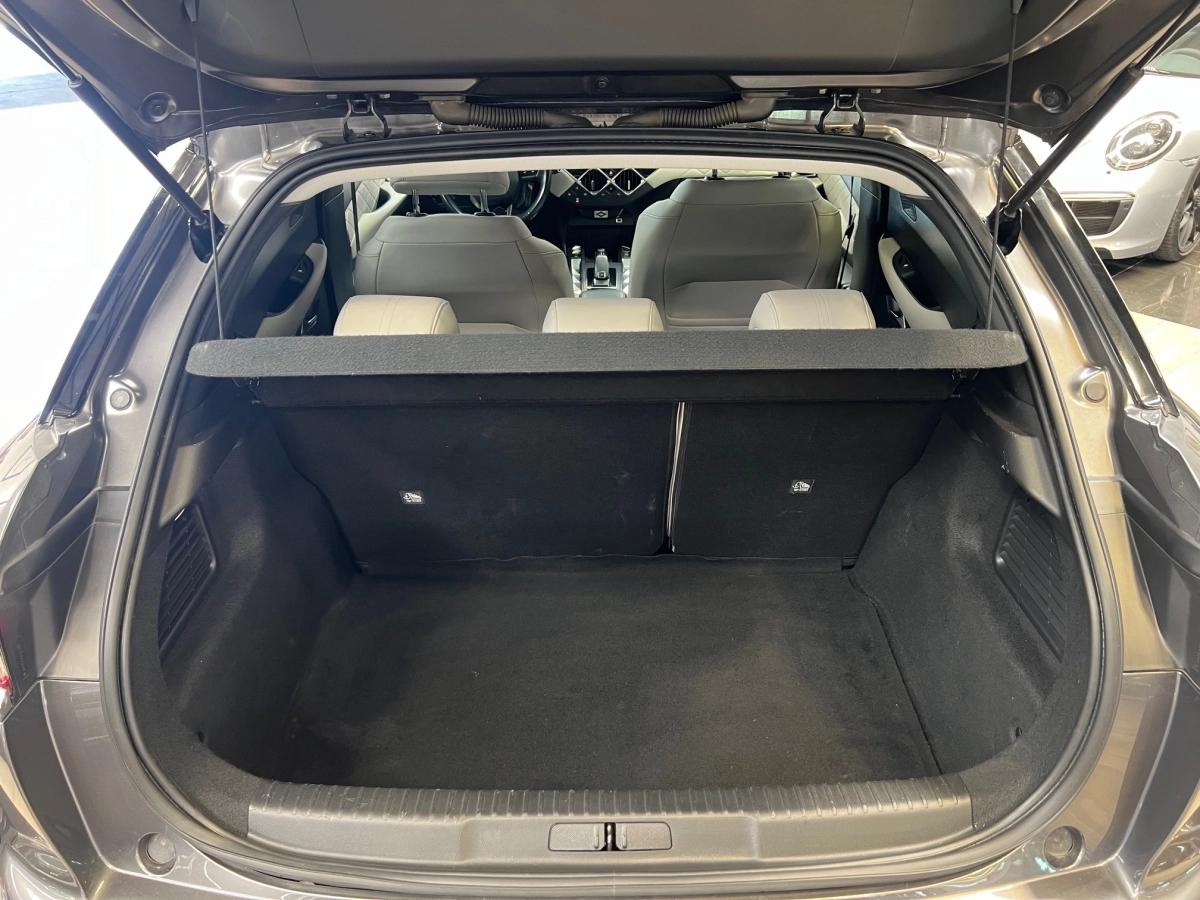 Ds Automobiles Ds 3 Crossback 1.5 BLUEHDI 130 SOCHIC BVA