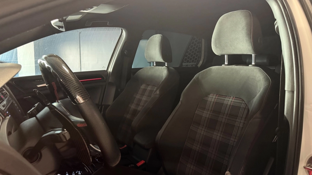 Volkswagen Golf - photo 18